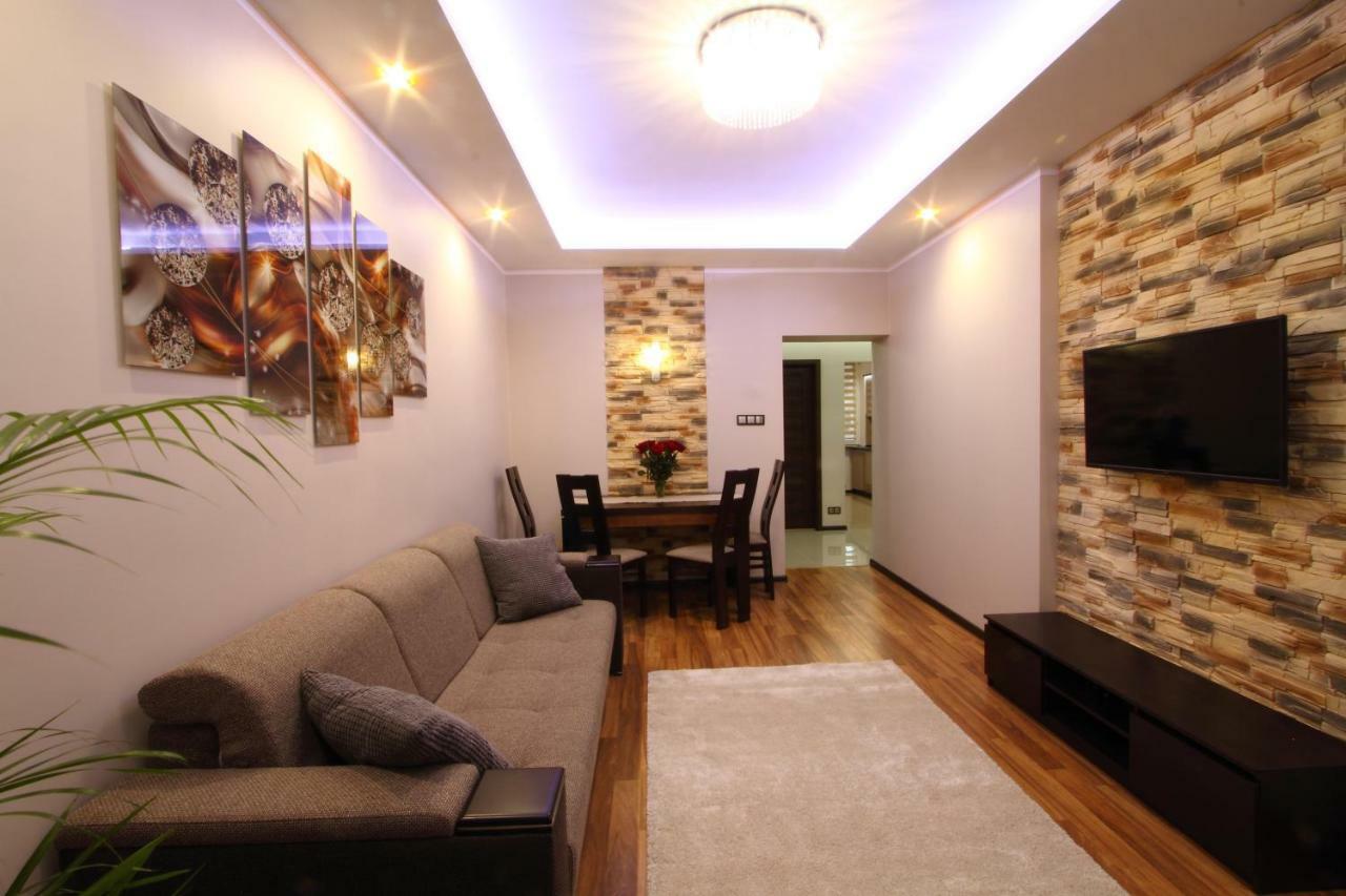 Апартаменты Apartament H&P Gold Варшава Экстерьер фото